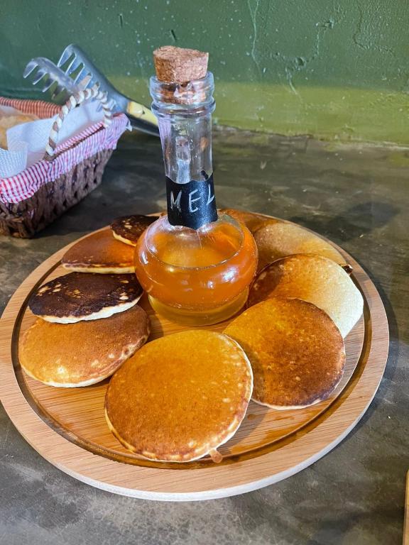 Panquecas com mel artesanal